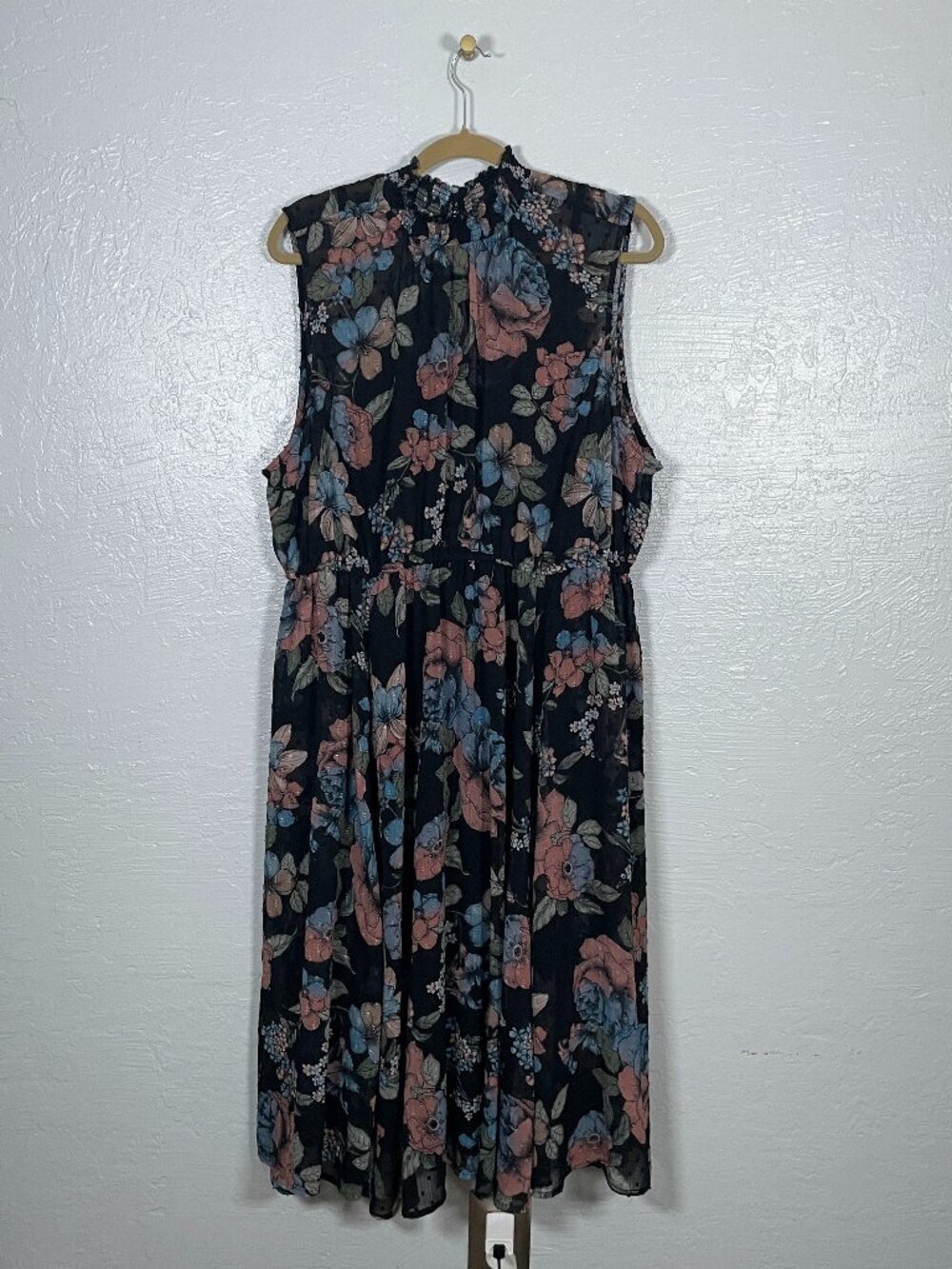 Torrid Women Plus Size 3 Black Blue Pink Floral Mock Neck A-Line Midi Dress